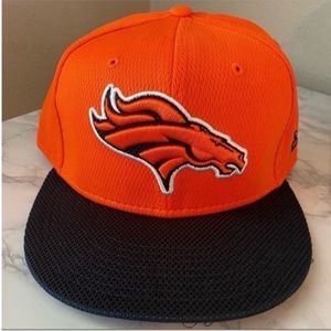Brand New Men's NFL New Era Denver Broncos Hat Size Medium/Large